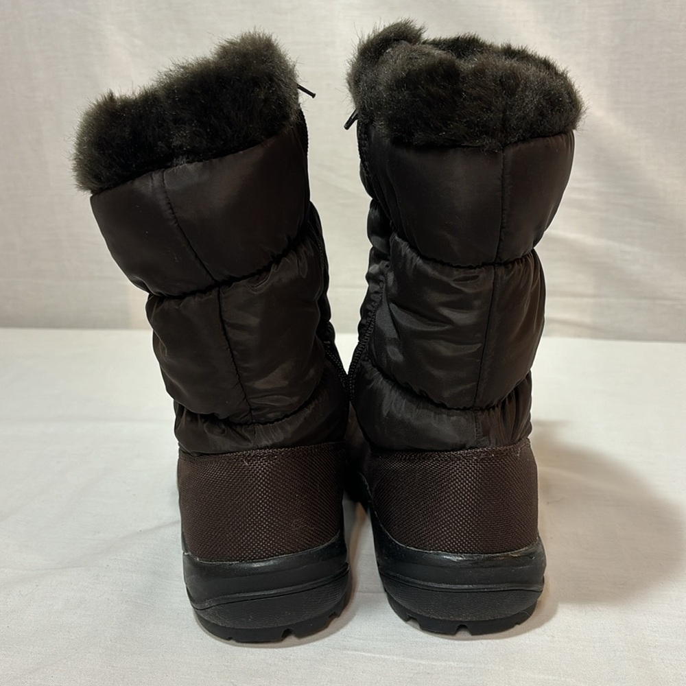 Snow Boots - Picture 3 of 8